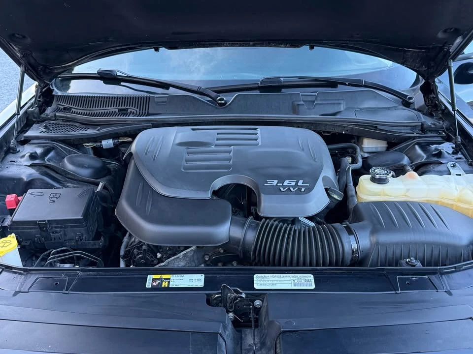 2015 Dodge Challenger 3rd Gen - Image 10 of 11