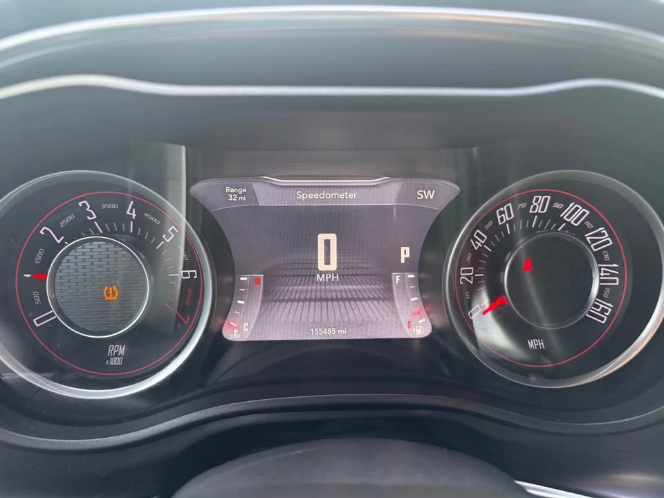 2015 Dodge Challenger 3rd Gen - Image 7 of 8