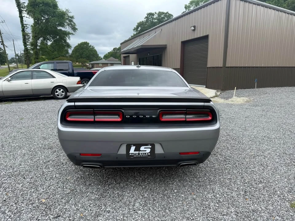 2015 Dodge Challenger 3rd Gen - Image 4 of 8