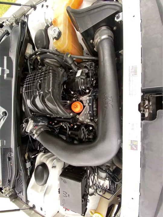 2015 Dodge Challenger 3rd Gen - Image 18 of 19
