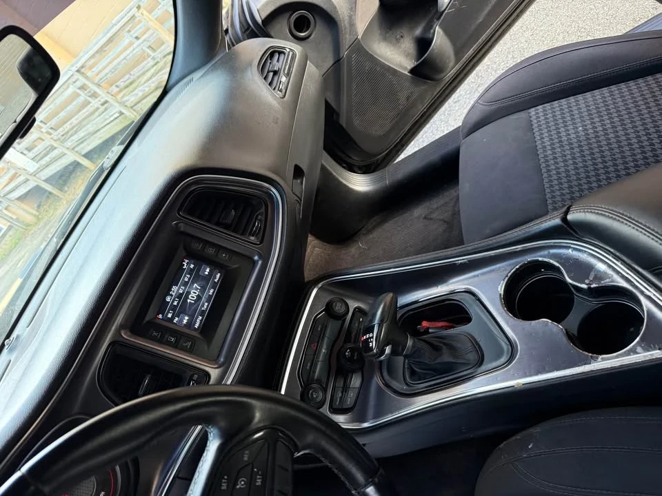 2015 Dodge Challenger 3rd Gen - Image 15 of 19