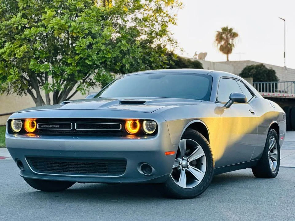 2015 Dodge Challenger 3rd Gen - Image 2 of 16