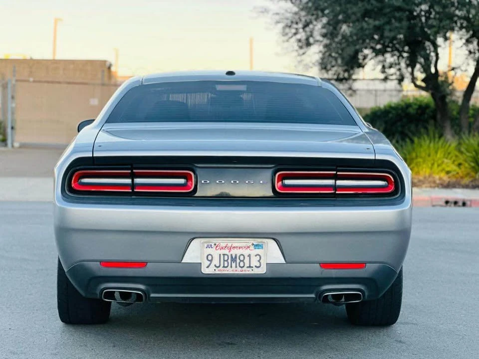 2015 Dodge Challenger 3rd Gen - Image 4 of 16
