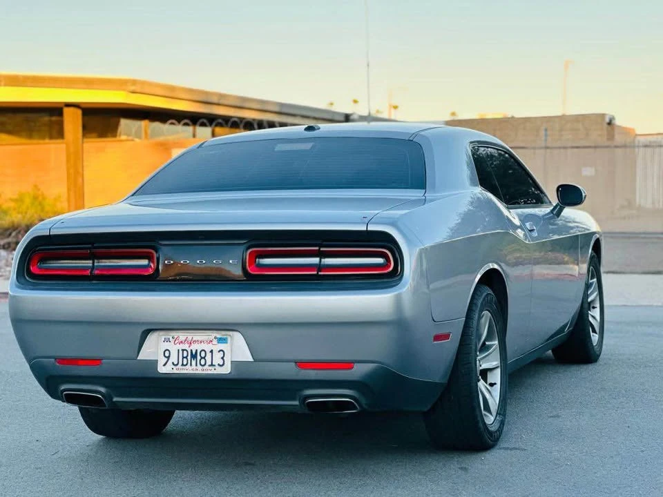 2015 Dodge Challenger 3rd Gen - Image 5 of 16