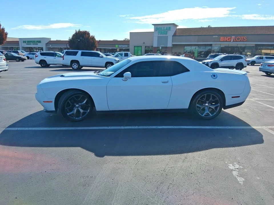 2015 Dodge Challenger 3rd Gen - Image 2 of 9