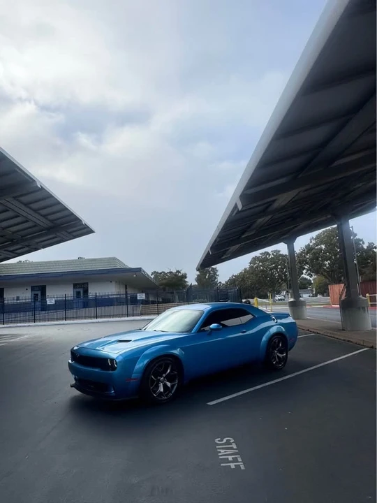 2015 Dodge Challenger 3rd Gen - Image 2 of 10