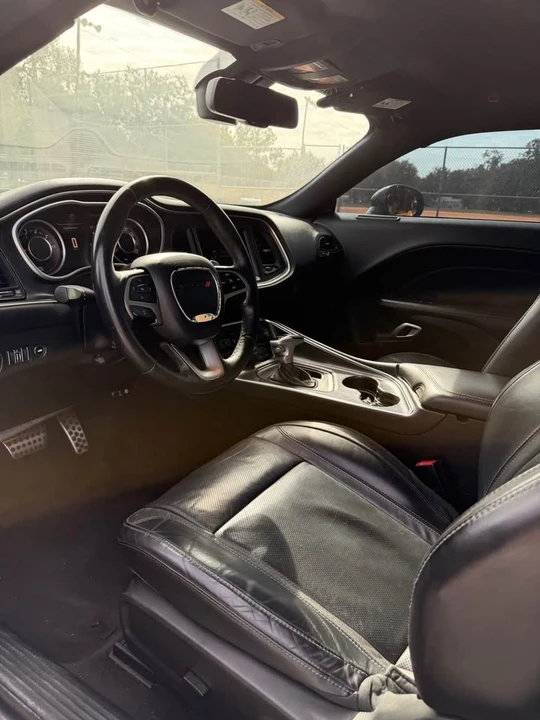2015 Dodge Challenger 3rd Gen - Image 10 of 14