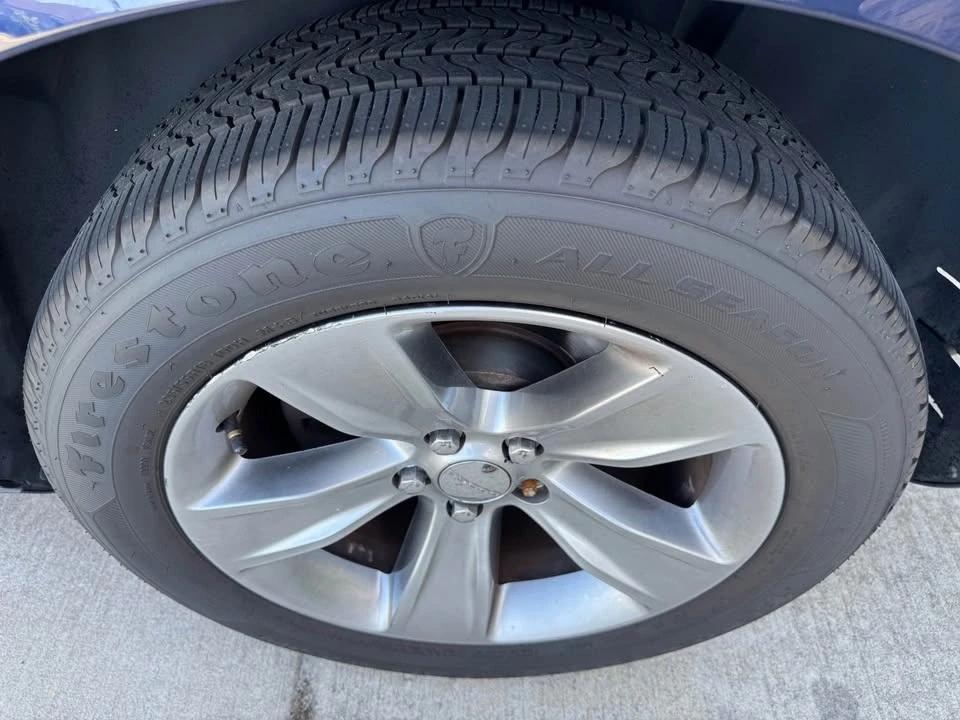 2015 Dodge Challenger 3rd Gen - Image 18 of 19