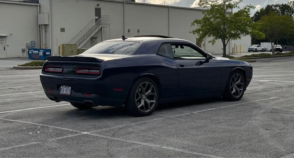 2015 Dodge Challenger 3rd Gen - Image 2 of 7