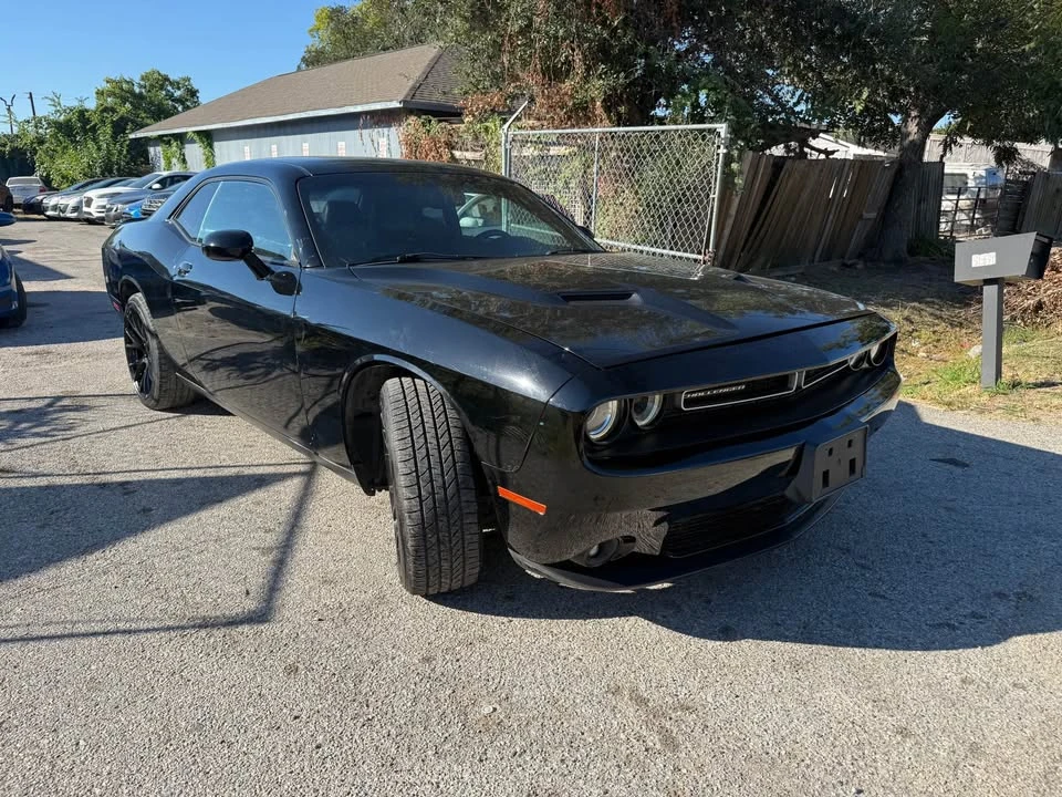 2015 Dodge Challenger 3rd Gen - Image 5 of 11