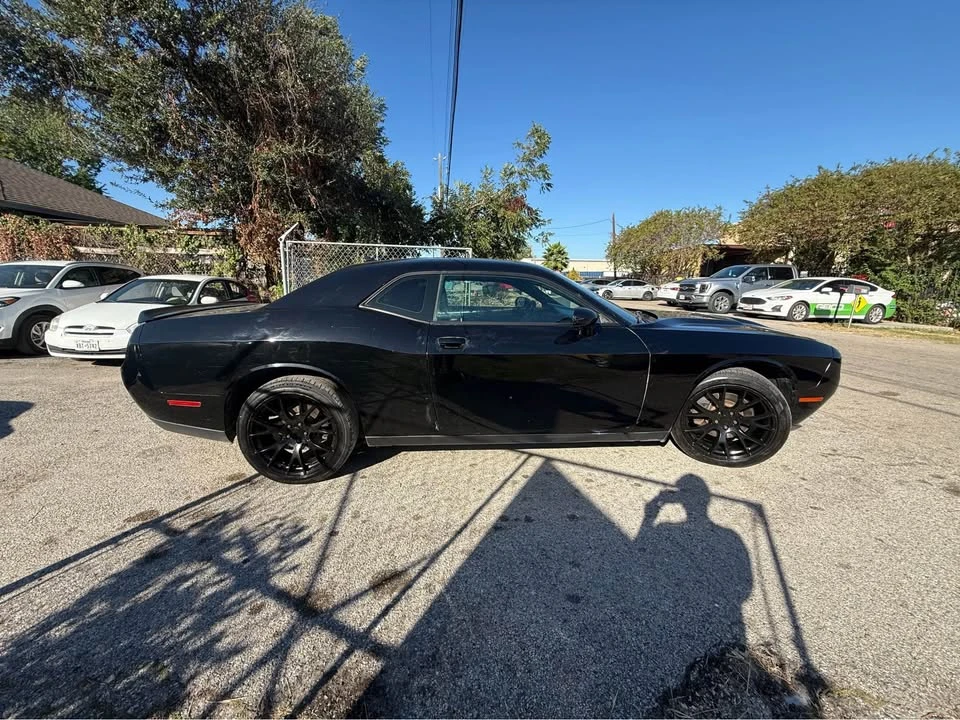 2015 Dodge Challenger 3rd Gen - Image 4 of 11