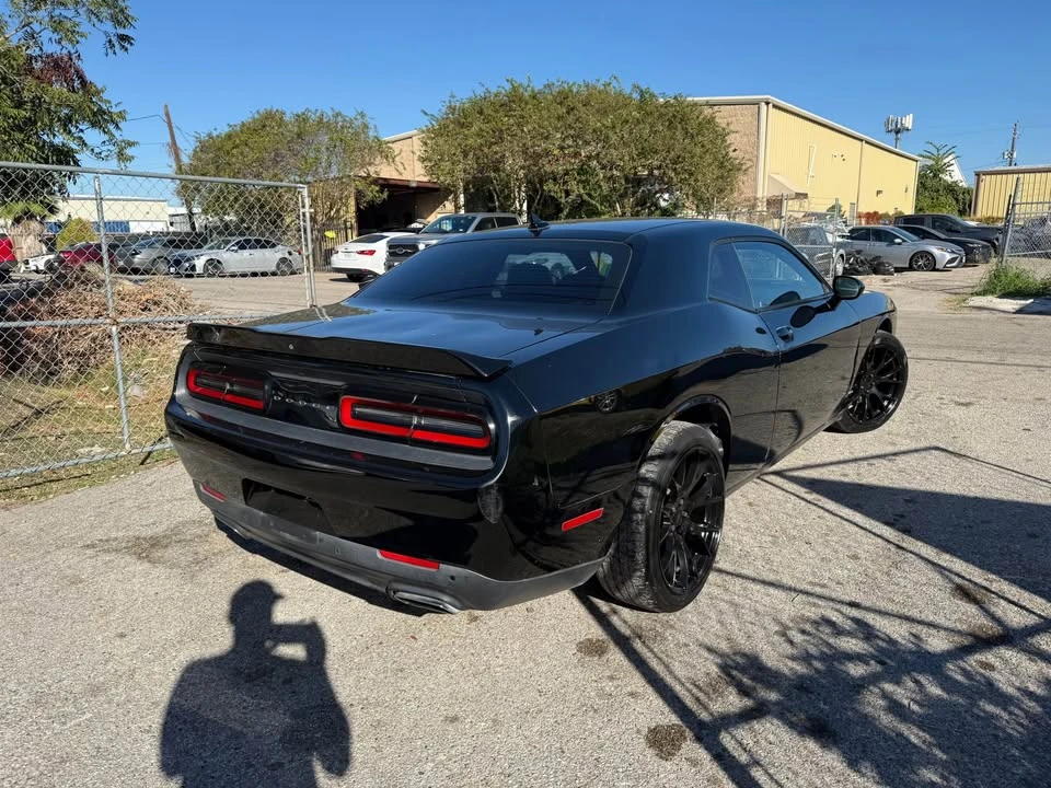 2015 Dodge Challenger 3rd Gen - Image 3 of 11