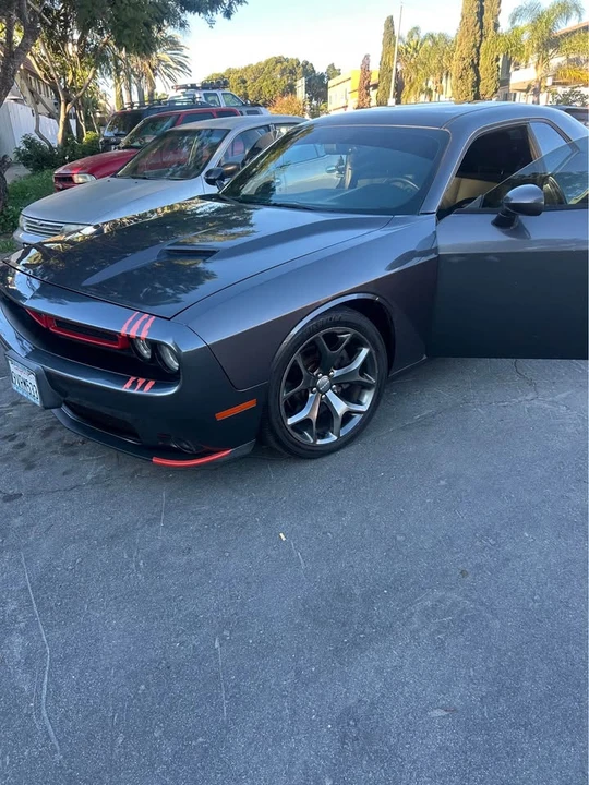 2015 Dodge Challenger 3rd Gen - Image 3 of 10