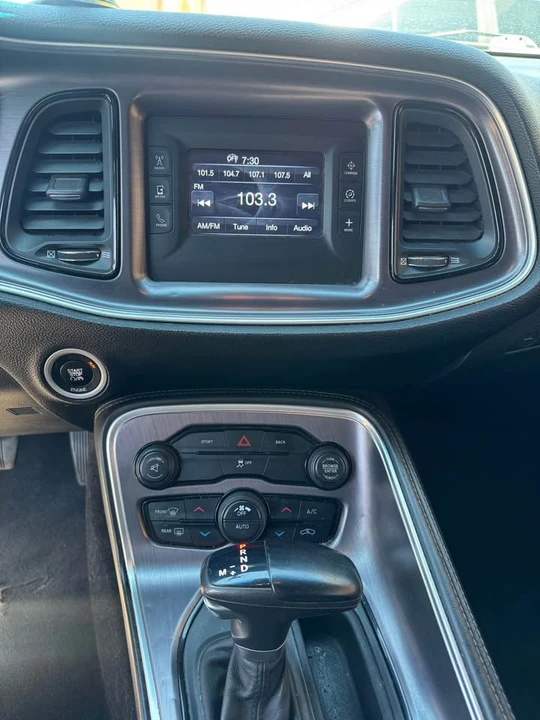 2015 Dodge Challenger 3rd Gen - Image 10 of 12