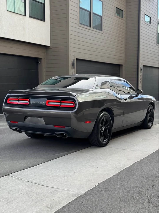 2015 Dodge Challenger 3rd Gen - Image 7 of 15