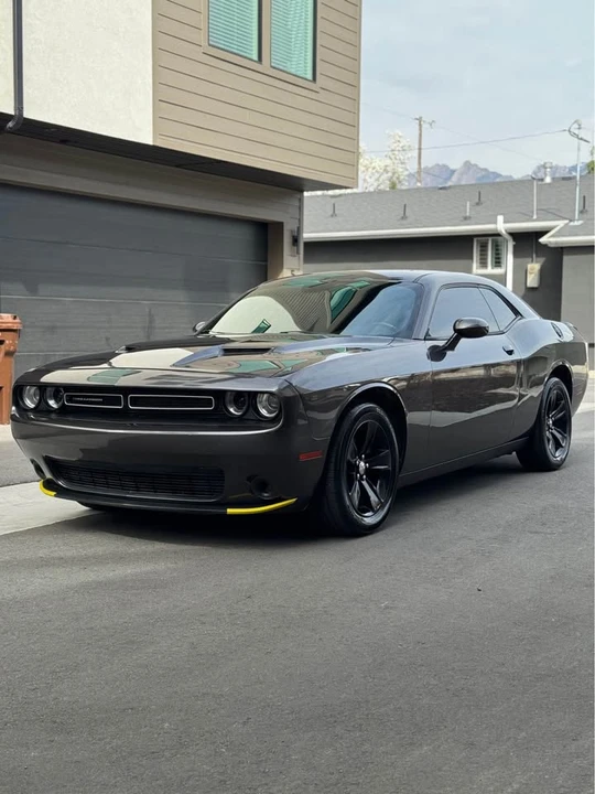 2015 Dodge Challenger 3rd Gen - Image 2 of 15