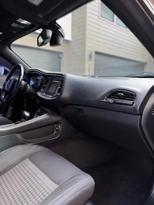 2015 Dodge Challenger 3rd Gen - Image 11 of 15