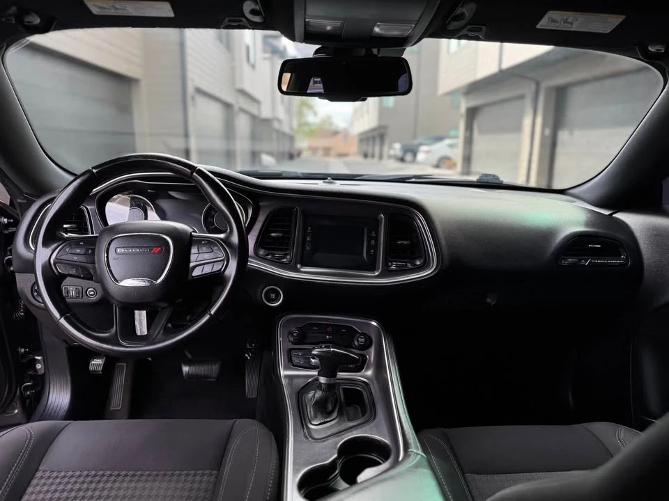 2015 Dodge Challenger 3rd Gen - Image 10 of 15