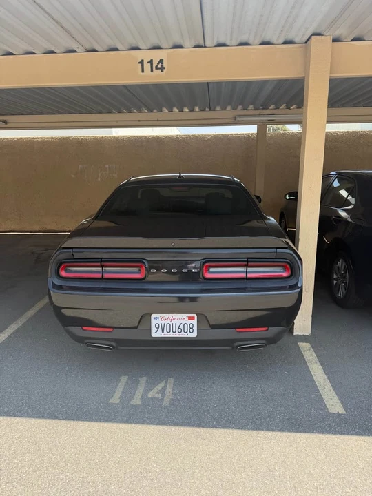 2015 Dodge Challenger 3rd Gen - Image 3 of 8
