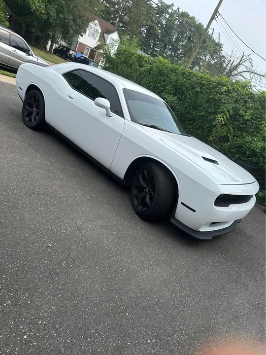 2015 Dodge Challenger 3rd Gen - Image 2 of 9