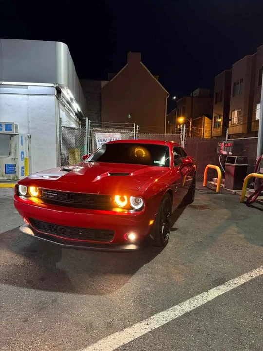 2015 Dodge Challenger SRT8 & 392 3rd Gen - Image 2 of 15