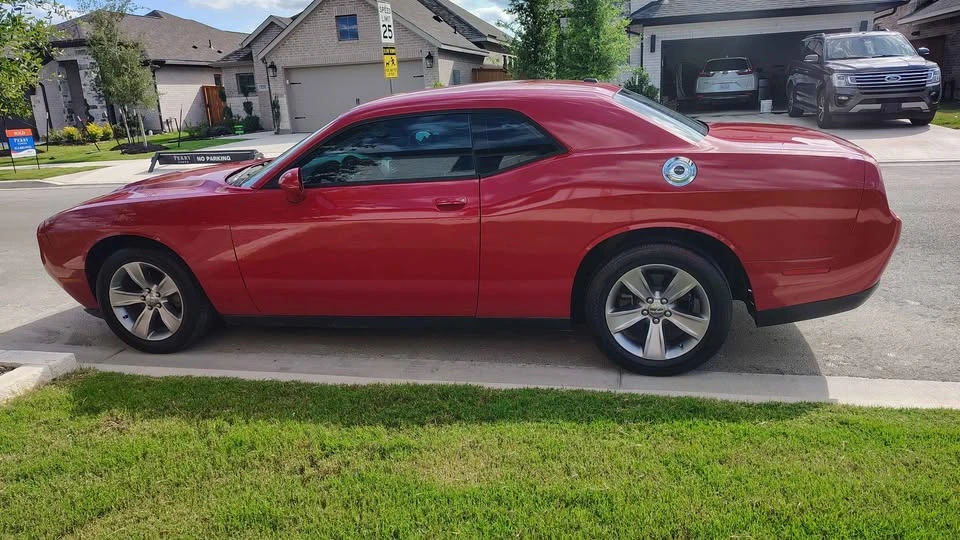 2015 Dodge Challenger 3rd Gen - Image 4 of 13