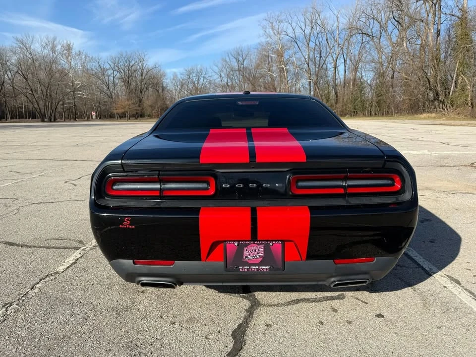2015 Dodge Challenger 3rd Gen - Image 6 of 17