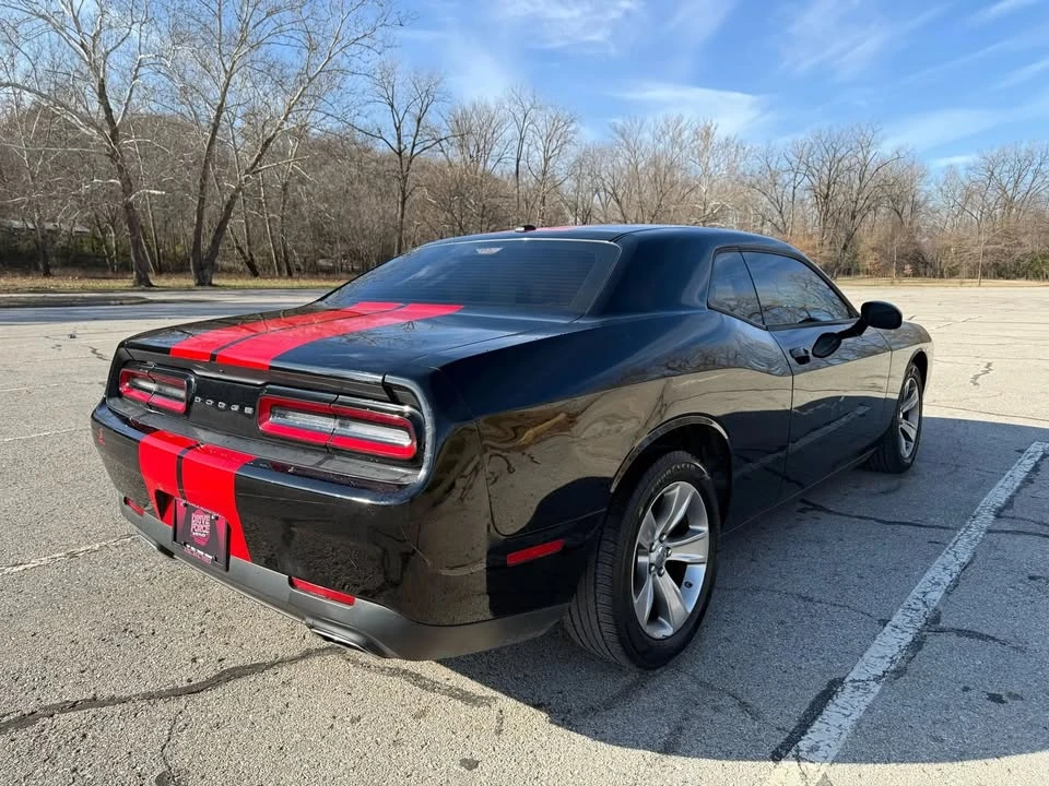 2015 Dodge Challenger 3rd Gen - Image 5 of 17