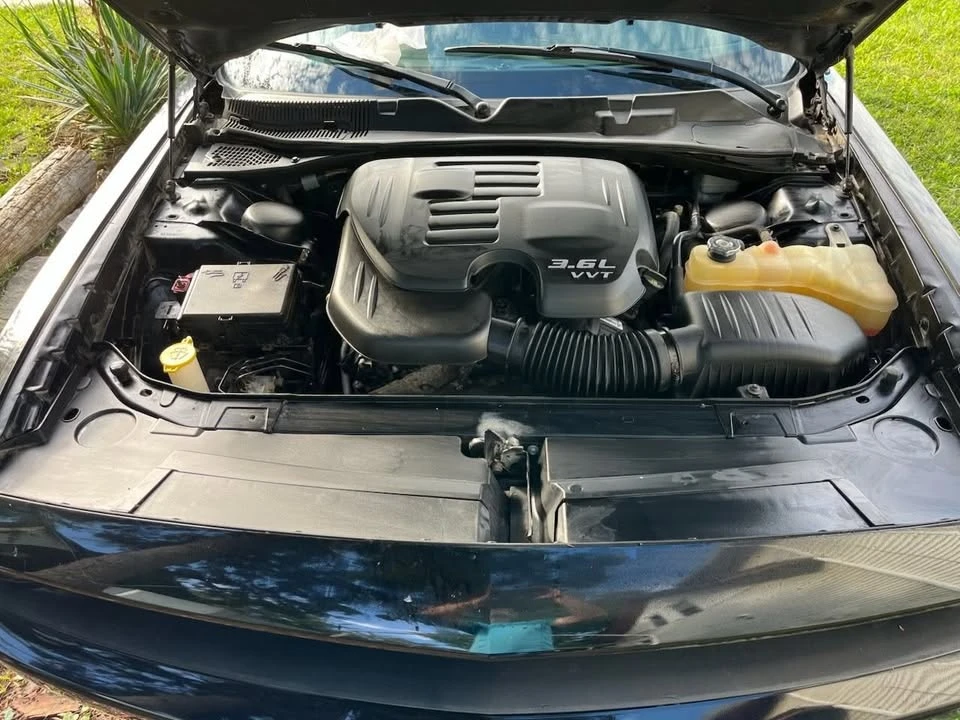 2015 Dodge Challenger 3rd Gen - Image 2 of 10
