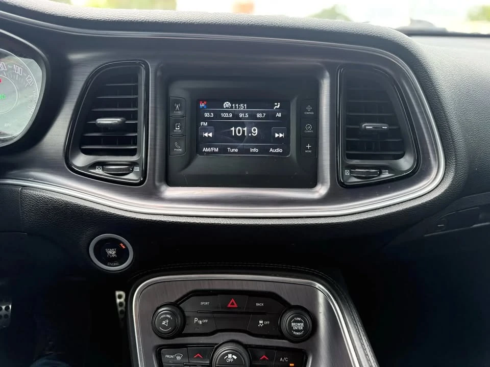 2015 Dodge Challenger 3rd Gen - Image 9 of 11
