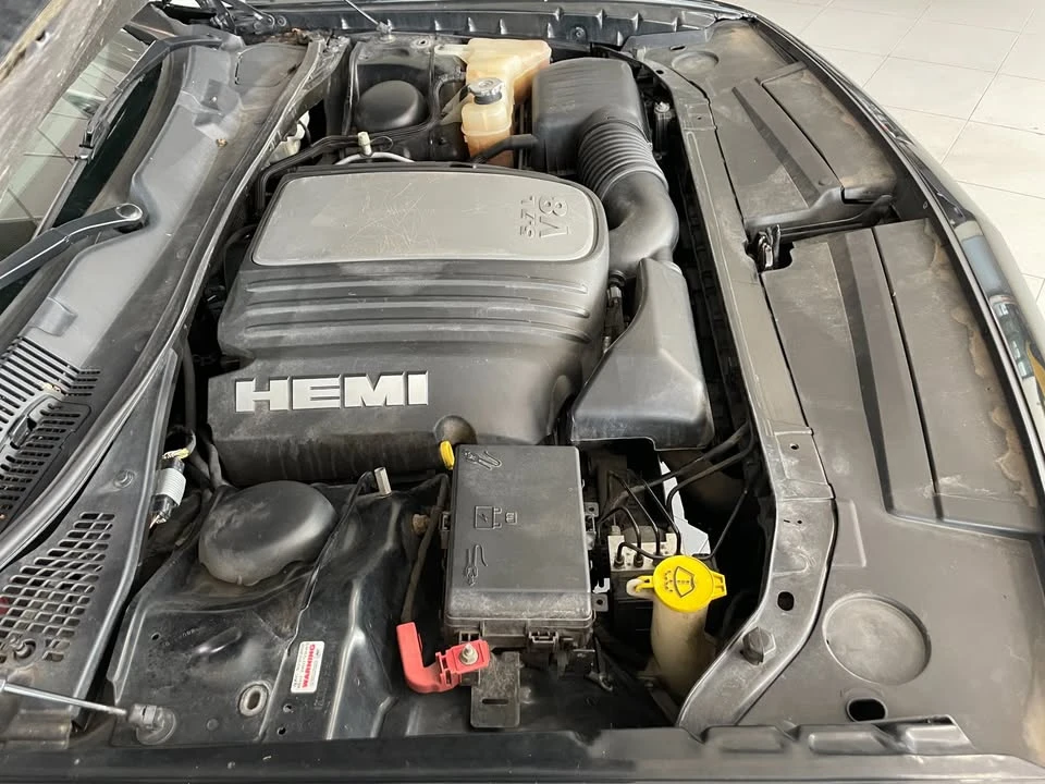 2015 Dodge Challenger 3rd Gen - Image 19 of 20