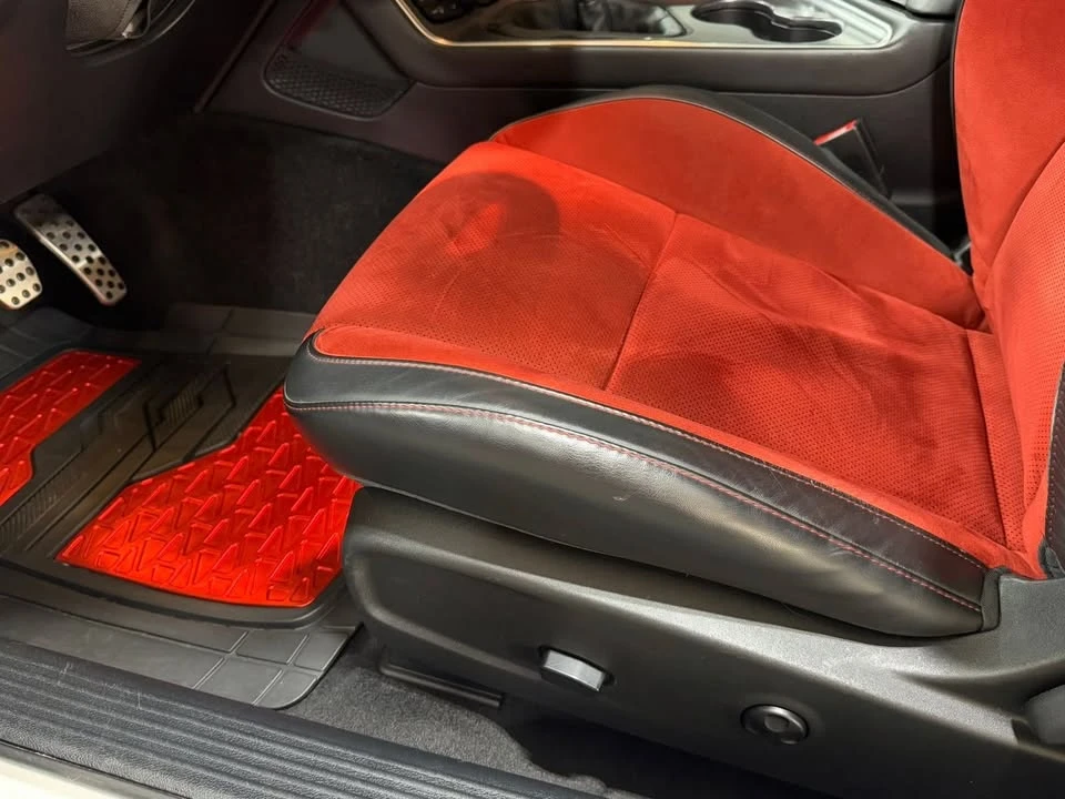 2015 Dodge Challenger 3rd Gen - Image 15 of 20