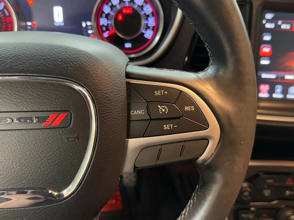 2015 Dodge Challenger 3rd Gen - Image 19 of 20