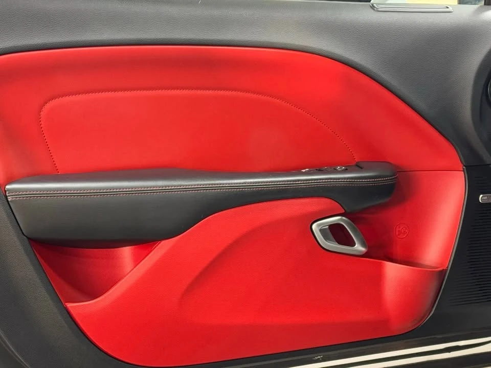 2015 Dodge Challenger 3rd Gen - Image 10 of 11