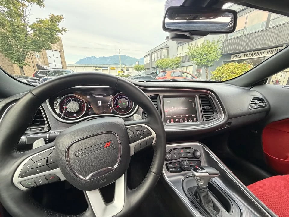 2015 Dodge Challenger 3rd Gen - Image 11 of 16