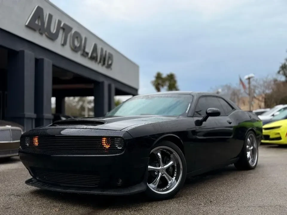 2015 Dodge Challenger SRT8 & 392 3rd Gen - Image 4 of 4