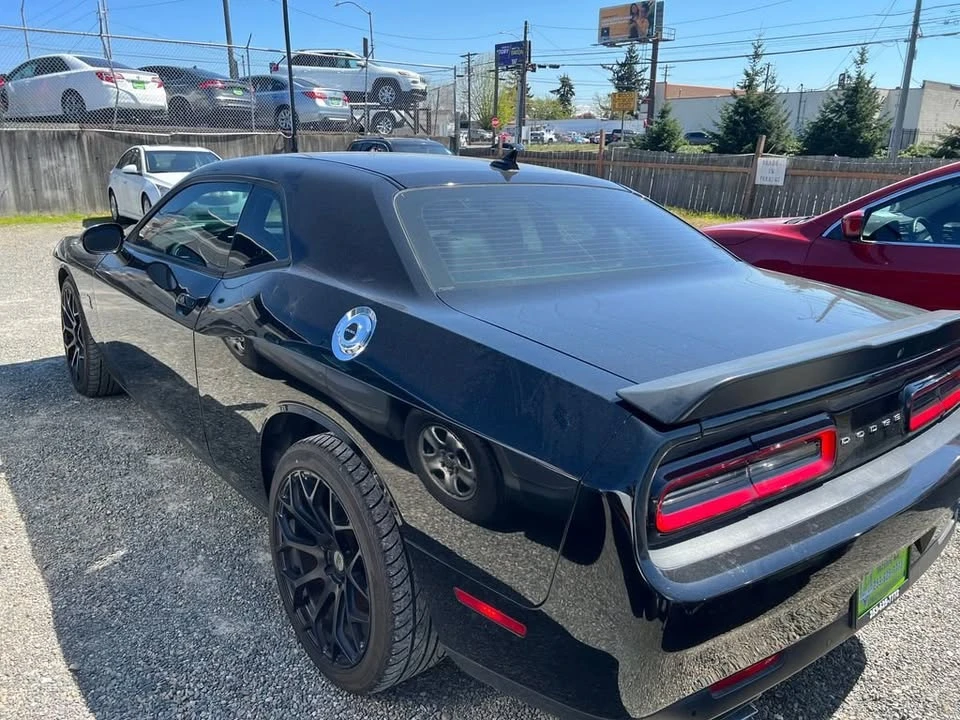 2015 Dodge Challenger SRT8 & 392 3rd Gen - Image 2 of 9