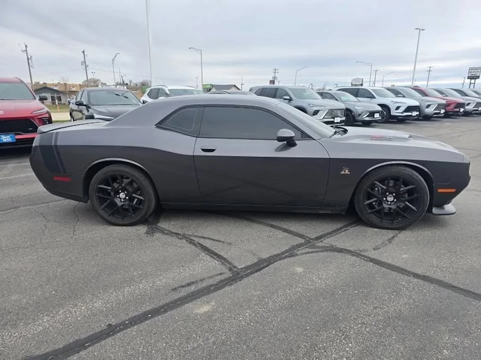 2015 Dodge Challenger SRT8 & 392 3rd Gen - Image 4 of 14