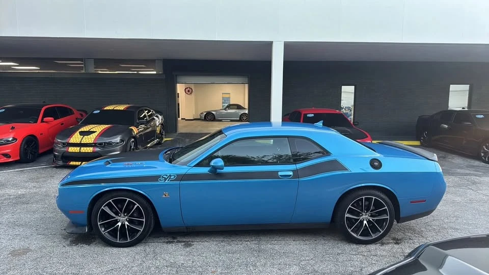 2015 Dodge Challenger SRT8 & 392 3rd Gen - Image 4 of 20