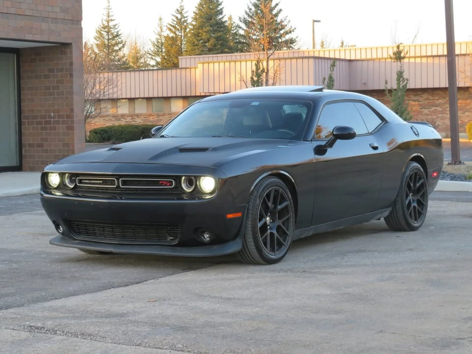 2015 Dodge Challenger SRT8 & 392 3rd Gen - Image 9 of 20