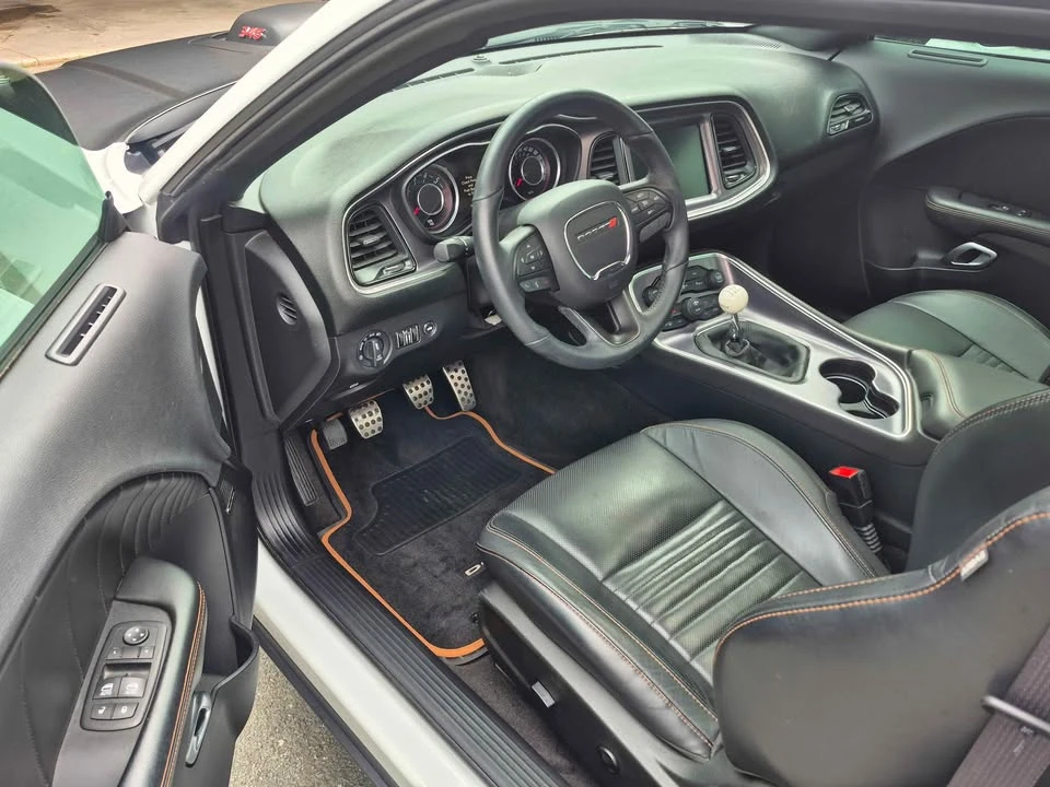2015 Dodge Challenger SRT Hellcat 3rd Gen - Image 3 of 9