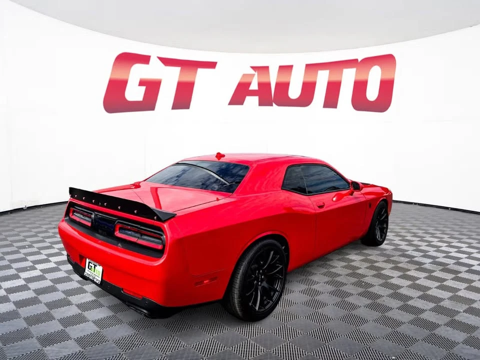 2015 Dodge Challenger SRT8 & 392 3rd Gen - Image 8 of 17