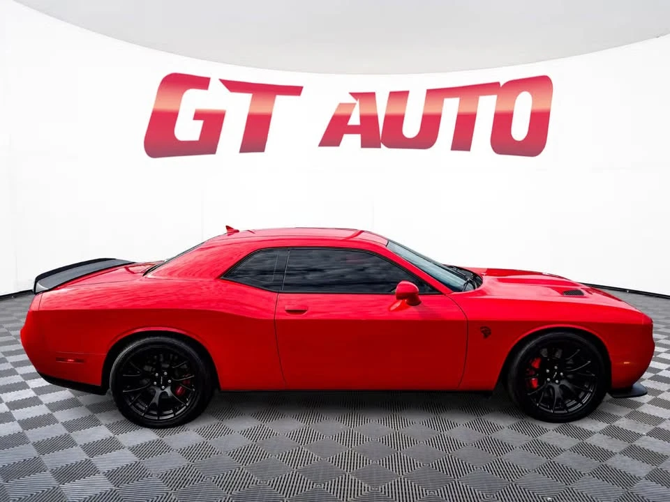 2015 Dodge Challenger SRT8 & 392 3rd Gen - Image 9 of 17