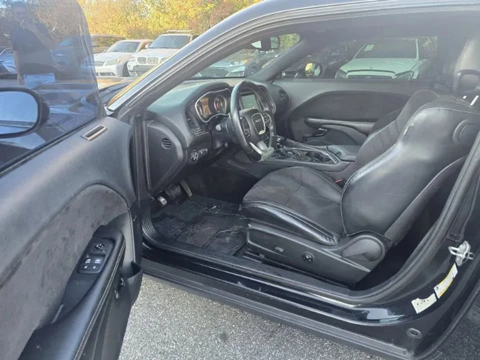 2015 Dodge Challenger SRT8 & 392 3rd Gen - Image 8 of 9