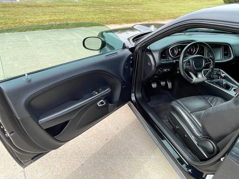 2015 Dodge Challenger SRT8 & 392 3rd Gen - Image 11 of 20