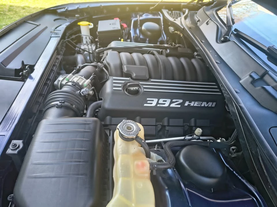 2015 Dodge Challenger SRT8 & 392 3rd Gen - Image 8 of 12
