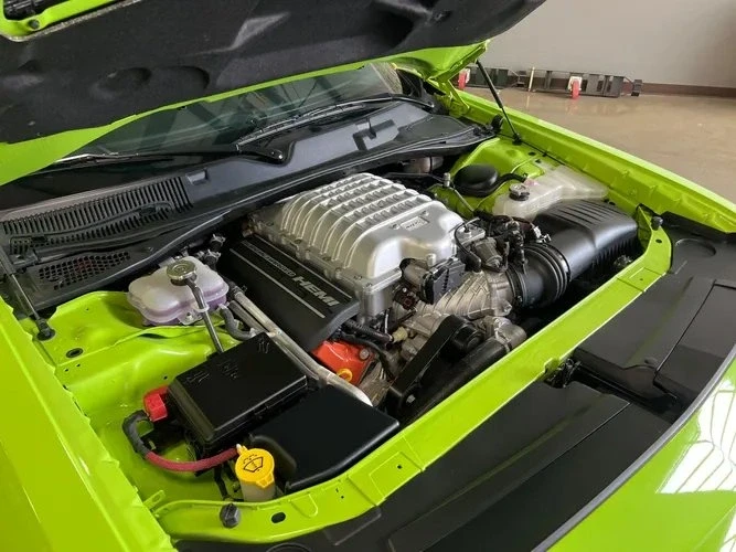 2015 Dodge Challenger SRT Hellcat 3rd Gen - Image 6 of 7