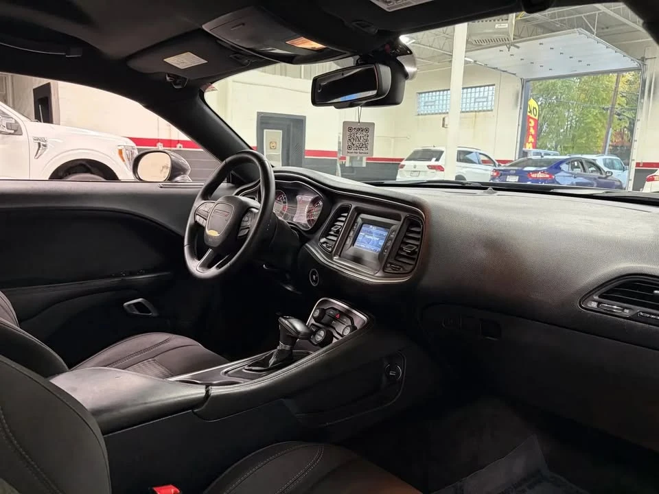2015 Dodge Challenger 3rd Gen - Image 6 of 17