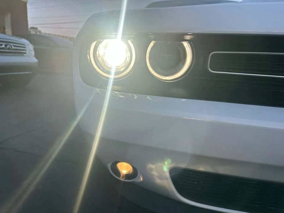 2015 Dodge Challenger 3rd Gen - Image 19 of 20