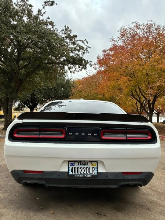 2015 Dodge Challenger 3rd Gen - Image 4 of 13